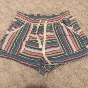 Beachy juniors’ rewind crochet linen- blend shorts